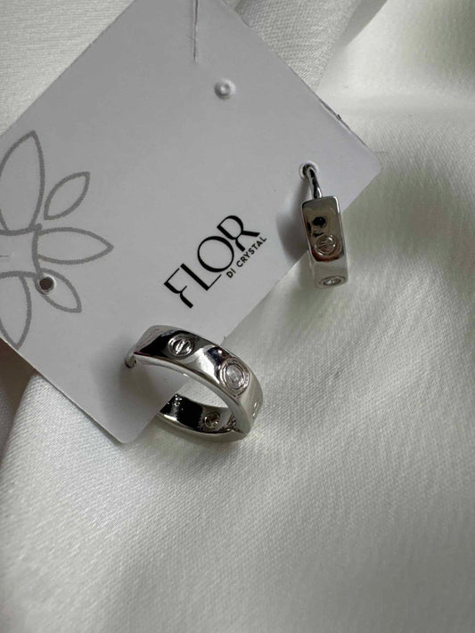 Brinco - argola lisa cartier media _rodio