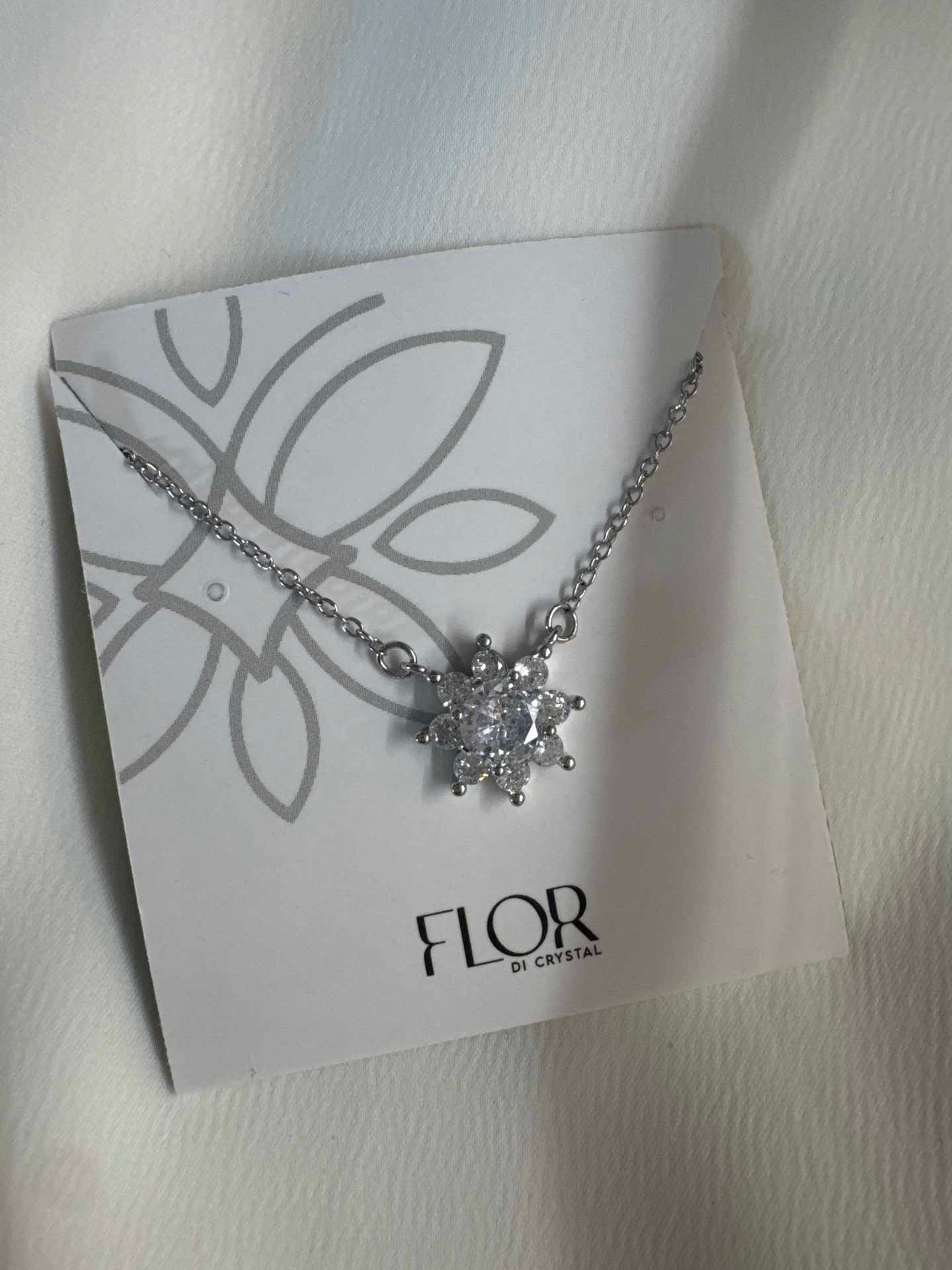 Colar - Colar flor cravejada