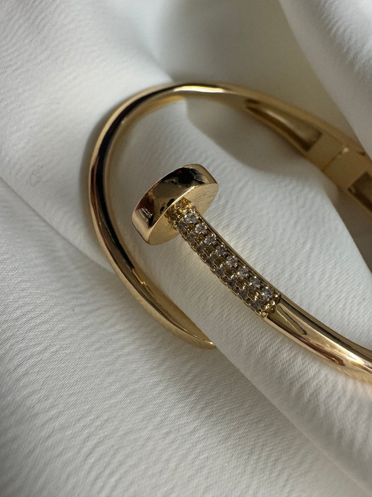 Bracelete - Bracelete Cartiier detalhe Cravejado