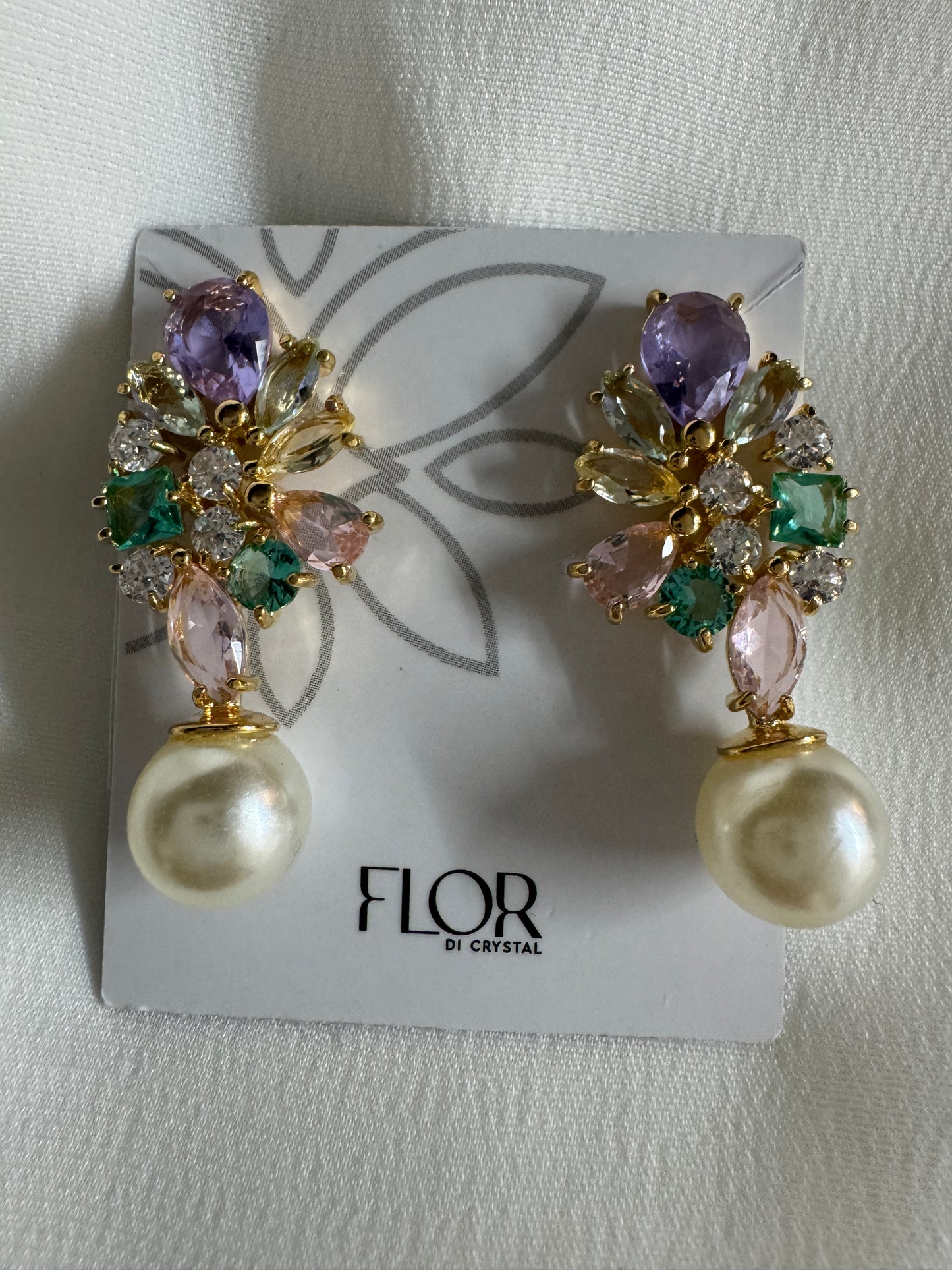 Brinco - Brinco de perola  com flores coloridas