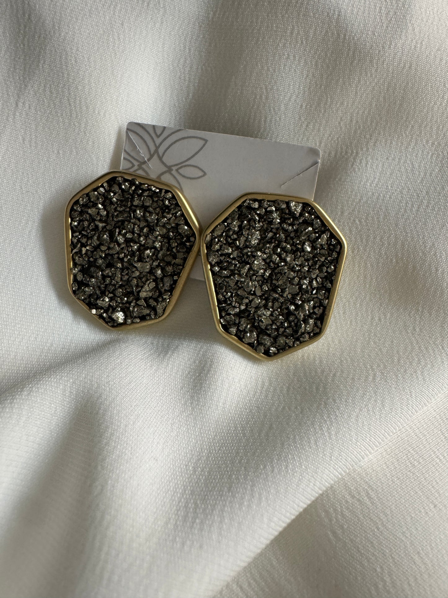 Brinco - Brinco de pedra