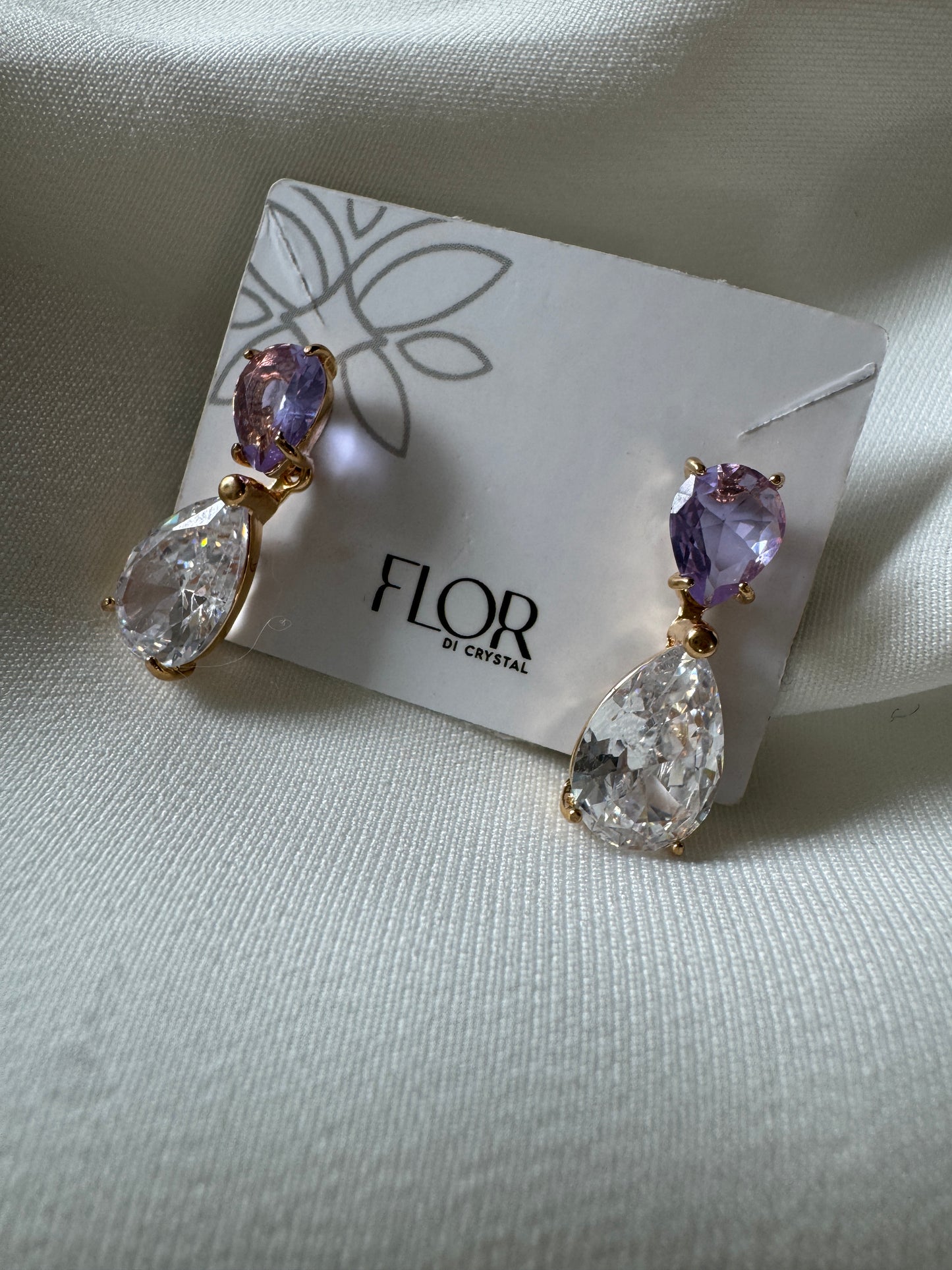 Brinco - Brinco Gota cristal de rocha - LILAZ