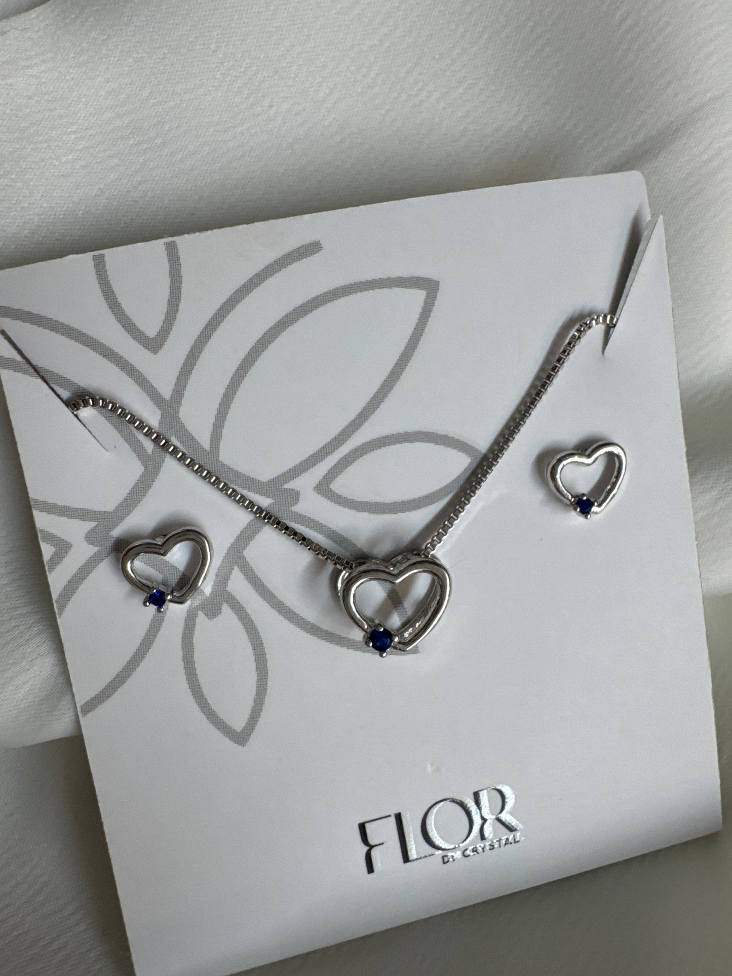 Conjunto - Conjunto delicado de coracao vasado cravejado -AZUL