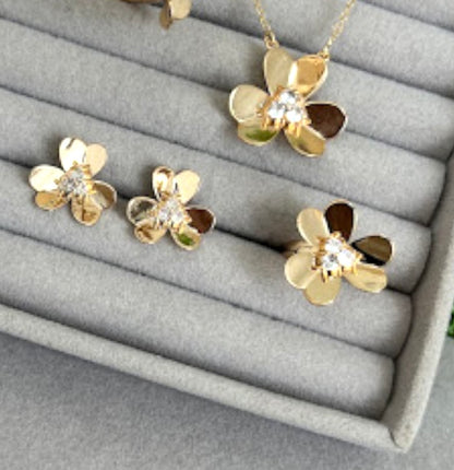 Conjunto 3 pecas- colar pulseira e anel Vancleiff Flor