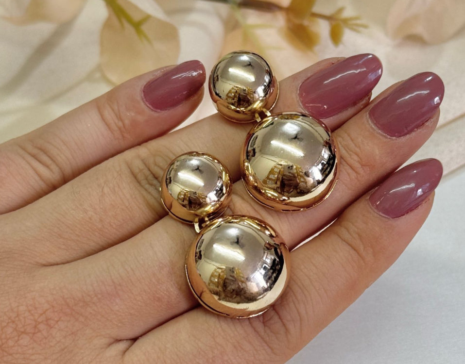 Brinco - Brinco liso duas bolas grandes