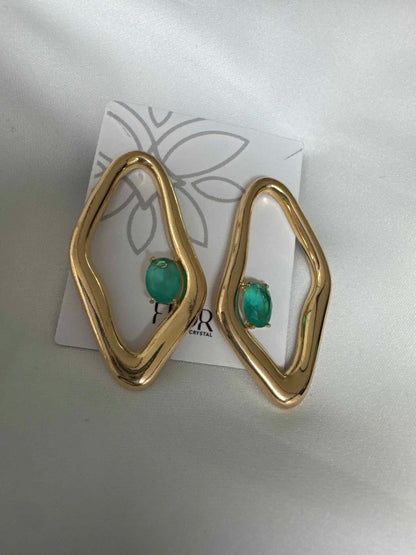 Brinco organico com  zirconias verde