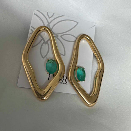 Brinco organico com  zirconias verde