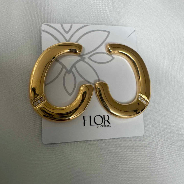Brinco circulo aberto organico liso 