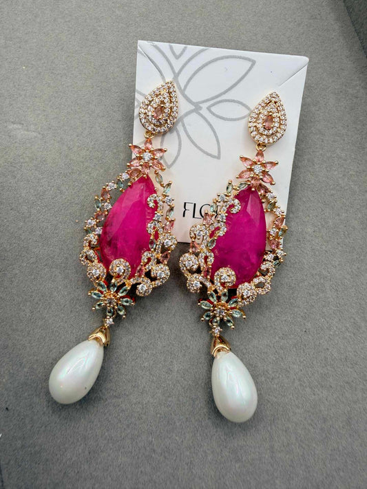 Brinco Floral com pedram Fusion Pink e perola
