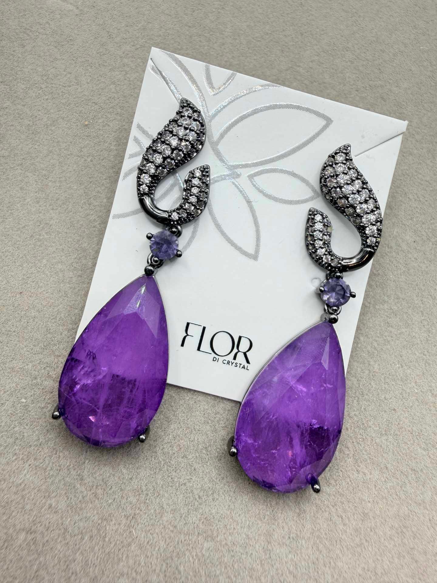 Brinco Pedra Fusion Roxo em Rodio Negro
