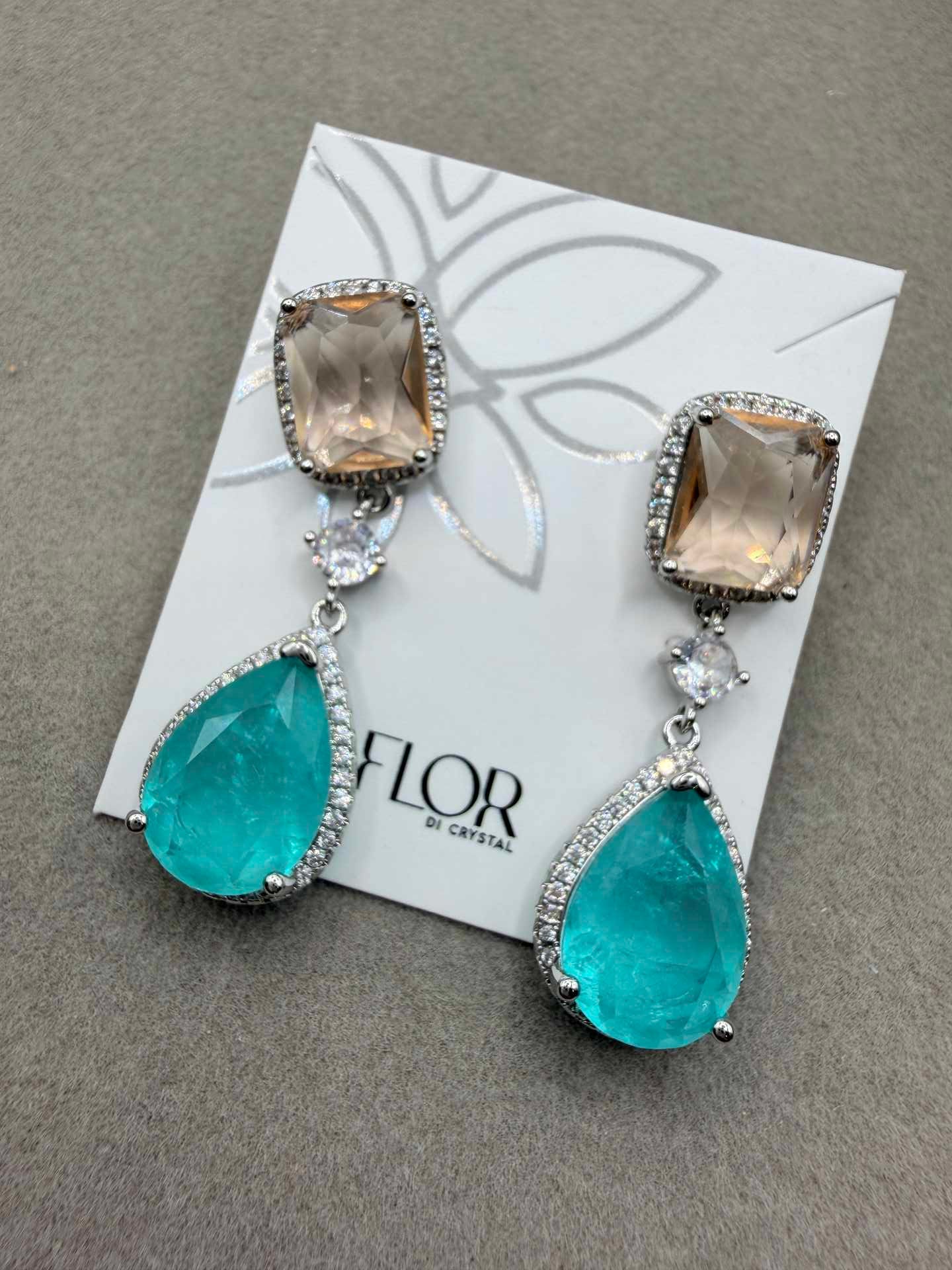 Brinco Zirconia Citrino e pedra Verde Fusion 