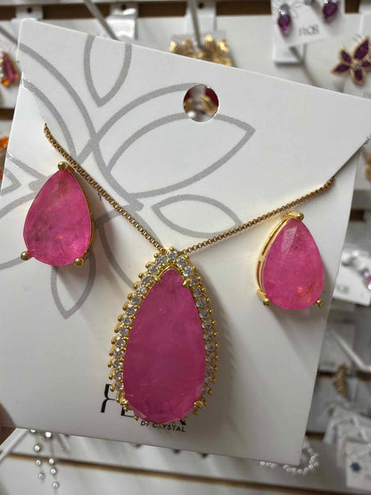 Conjunto de brinco e colar de pedra fusion natural
