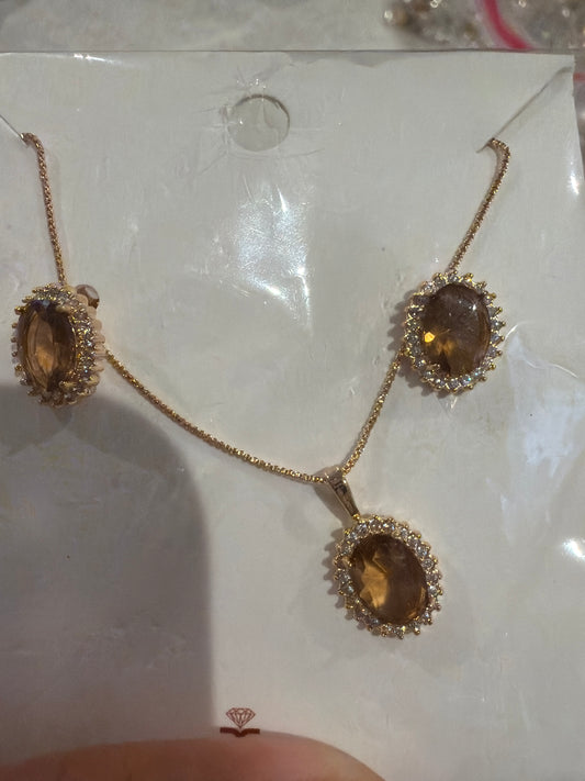 Conjunto - Conjunto de colar e brinco cravejado medio Capuchino e cristal