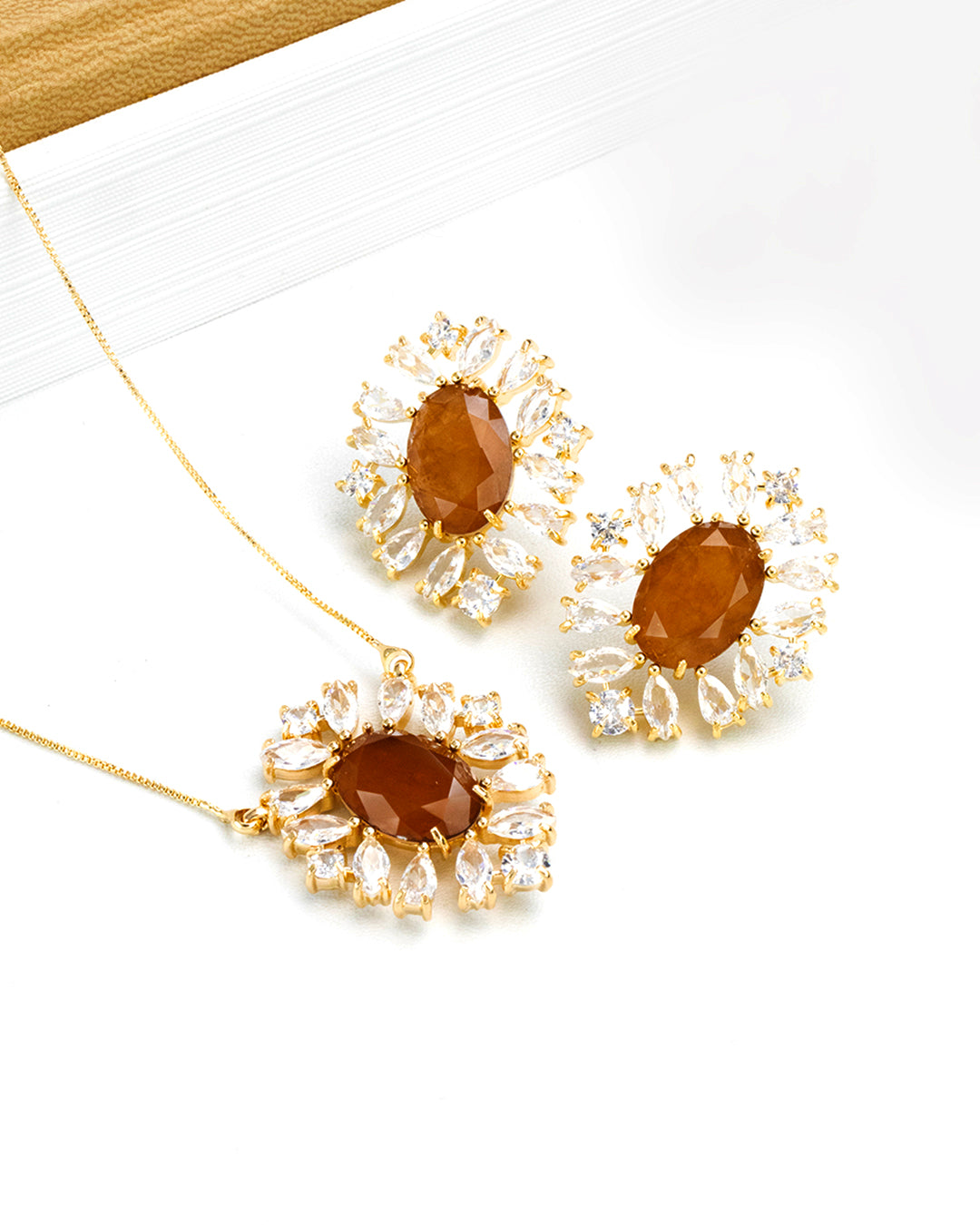 Conjunto - Conjunto Maxi Cravejado Cristal e Capuchino