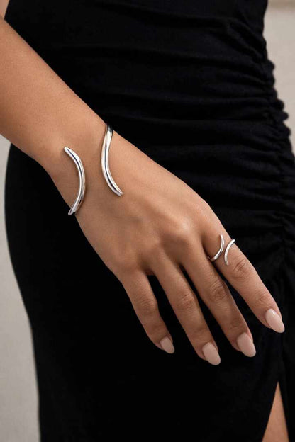 Conjunto de bracelete e anel