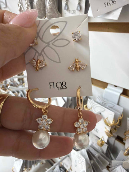 Trio Abelha e flor com ponto de luz 