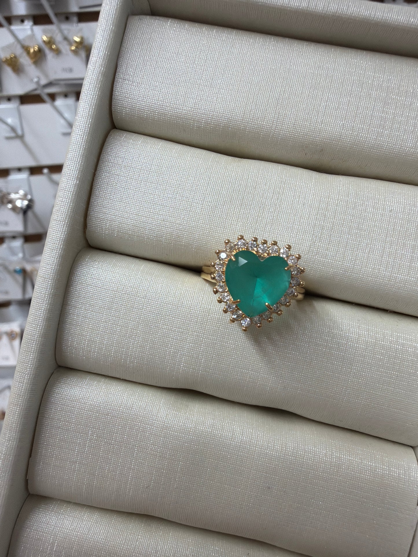 Anel - Anel Verde Coração cravejado- regulável