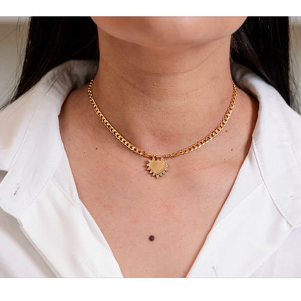 Luxe Heart Curb Chain Choker