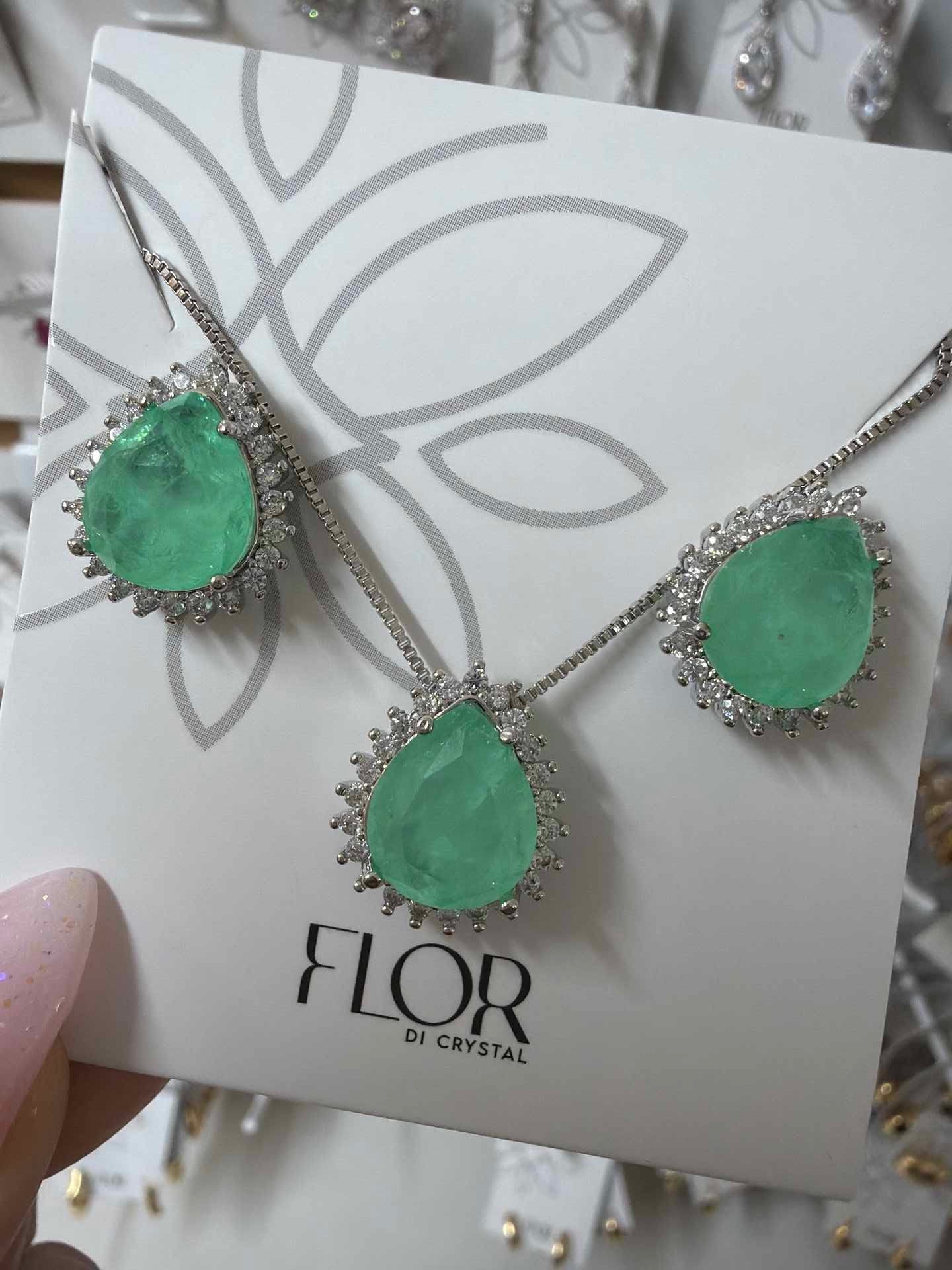  Teardrop earing and necklace emerald greenfusion 