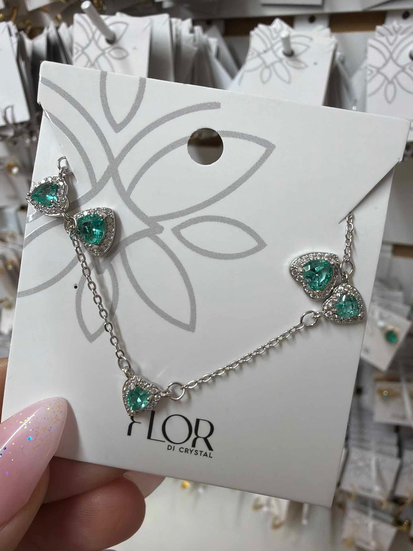 Green delicate heart earing  necklace set in cz