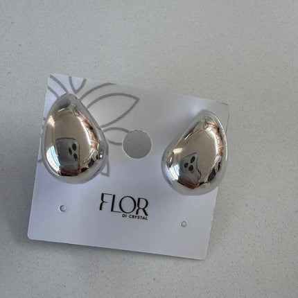 Medium Teardrop earing 