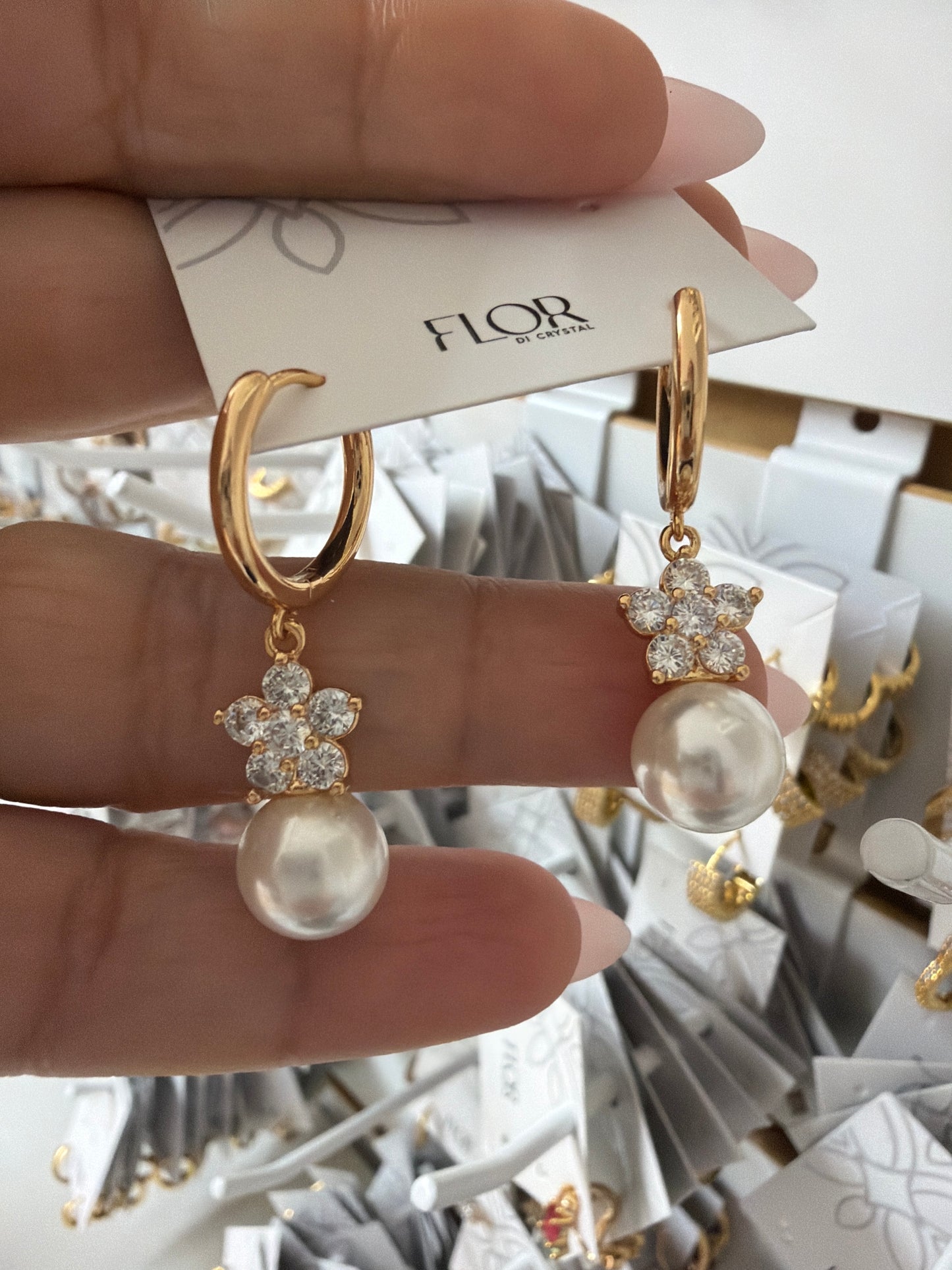 Flower and pearl hoop earing