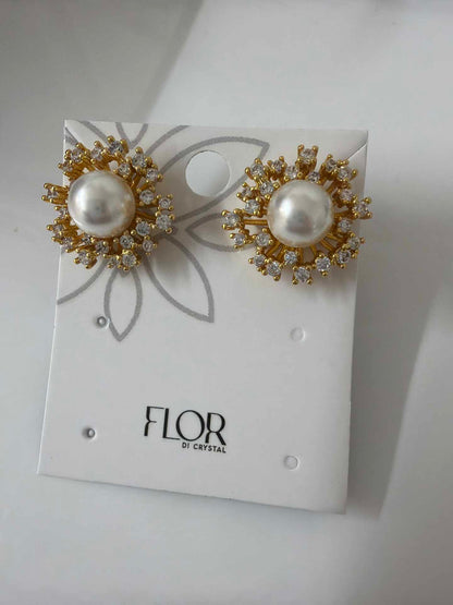 Pearl earing with scared halo cz 
