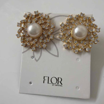 Large Pearl earing with scared halo cz 