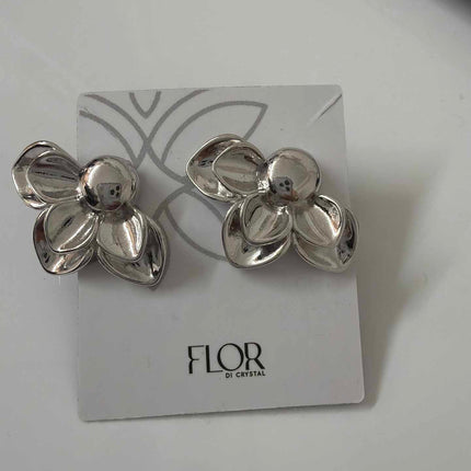 Brinco Organico meia Flor rodio