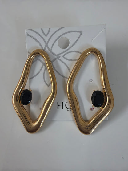 Brinco organico com  zirconias preto