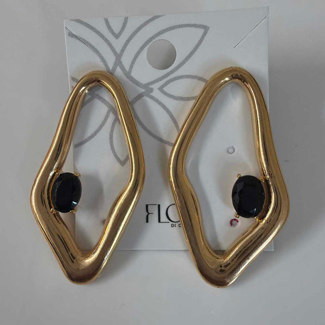 Brinco organico com  zirconias preto