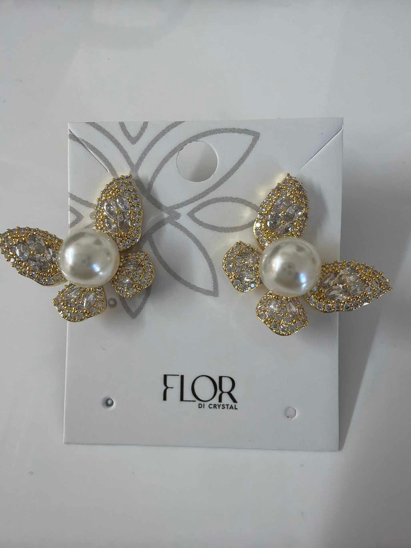 Butterfly earing with pearl detail in cz pave