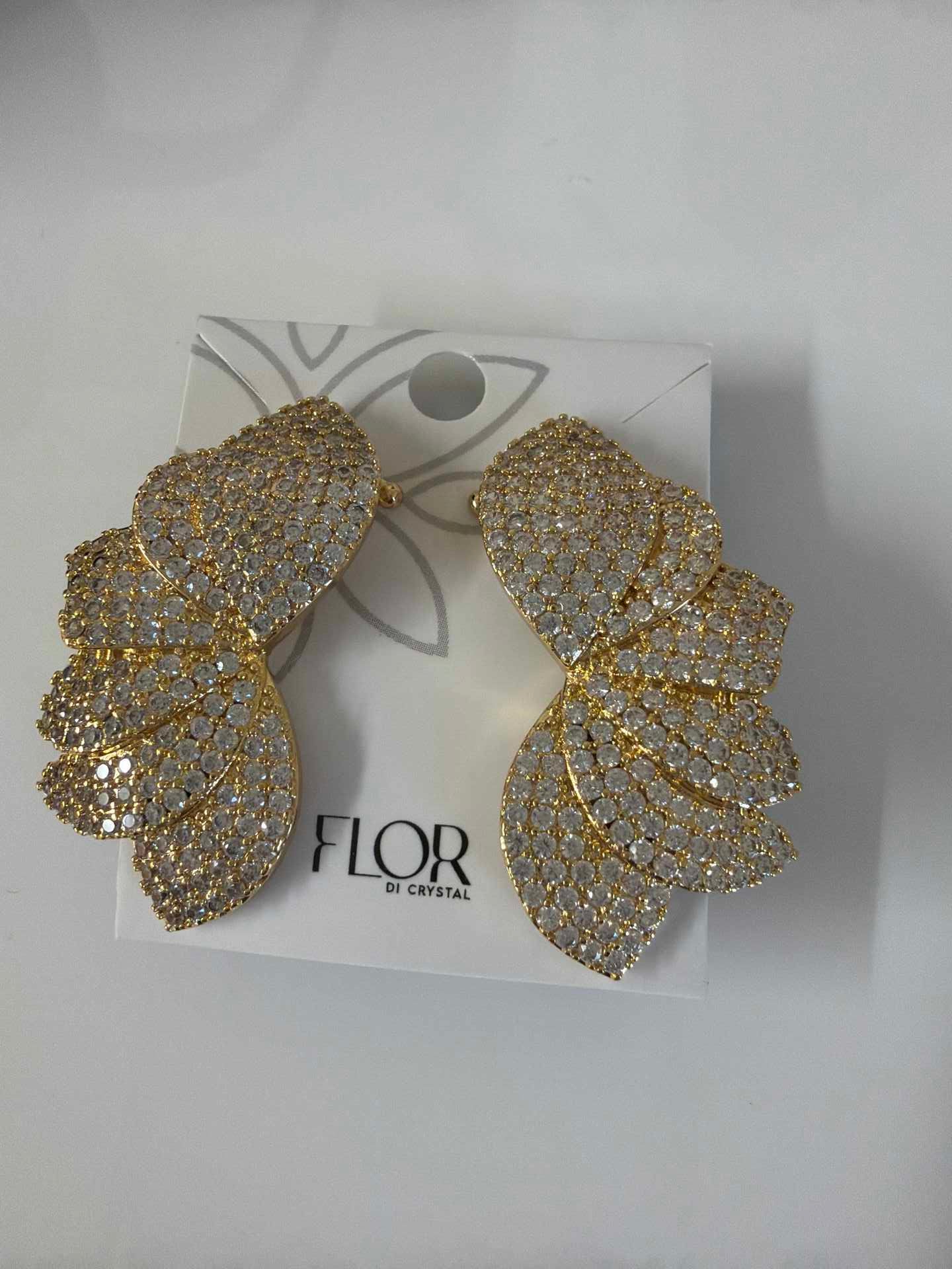 Half Flower earing cuff  detail in cz pave