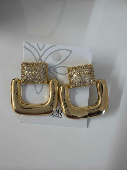 Square elegant earing