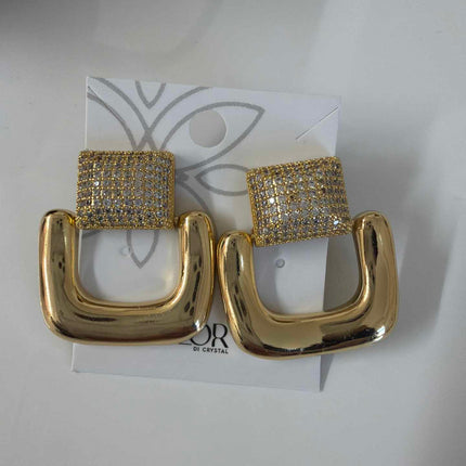 Square elegant earing