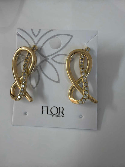 twisted loop earing  cz pave