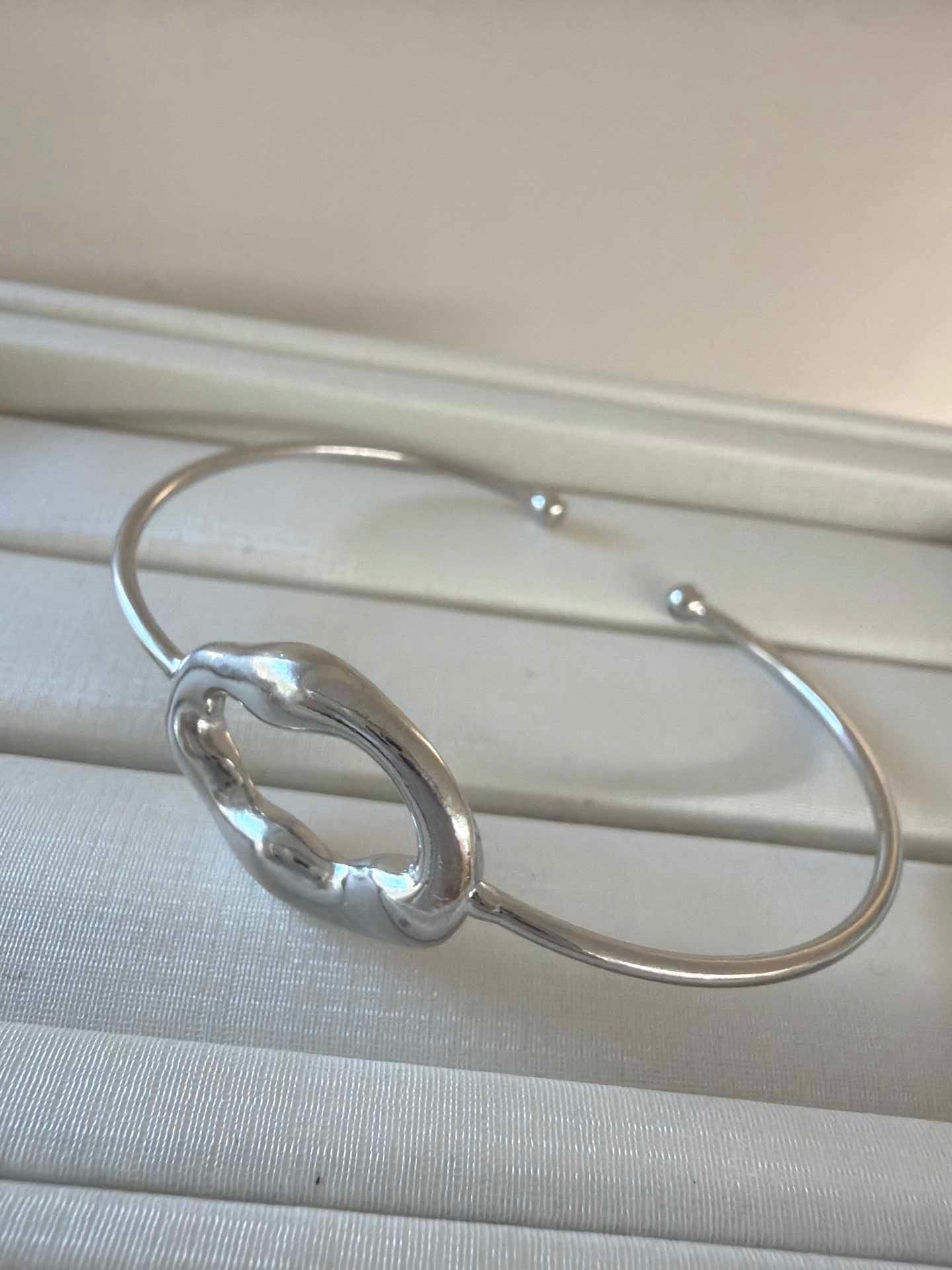 organic Oval perfurated bracelet