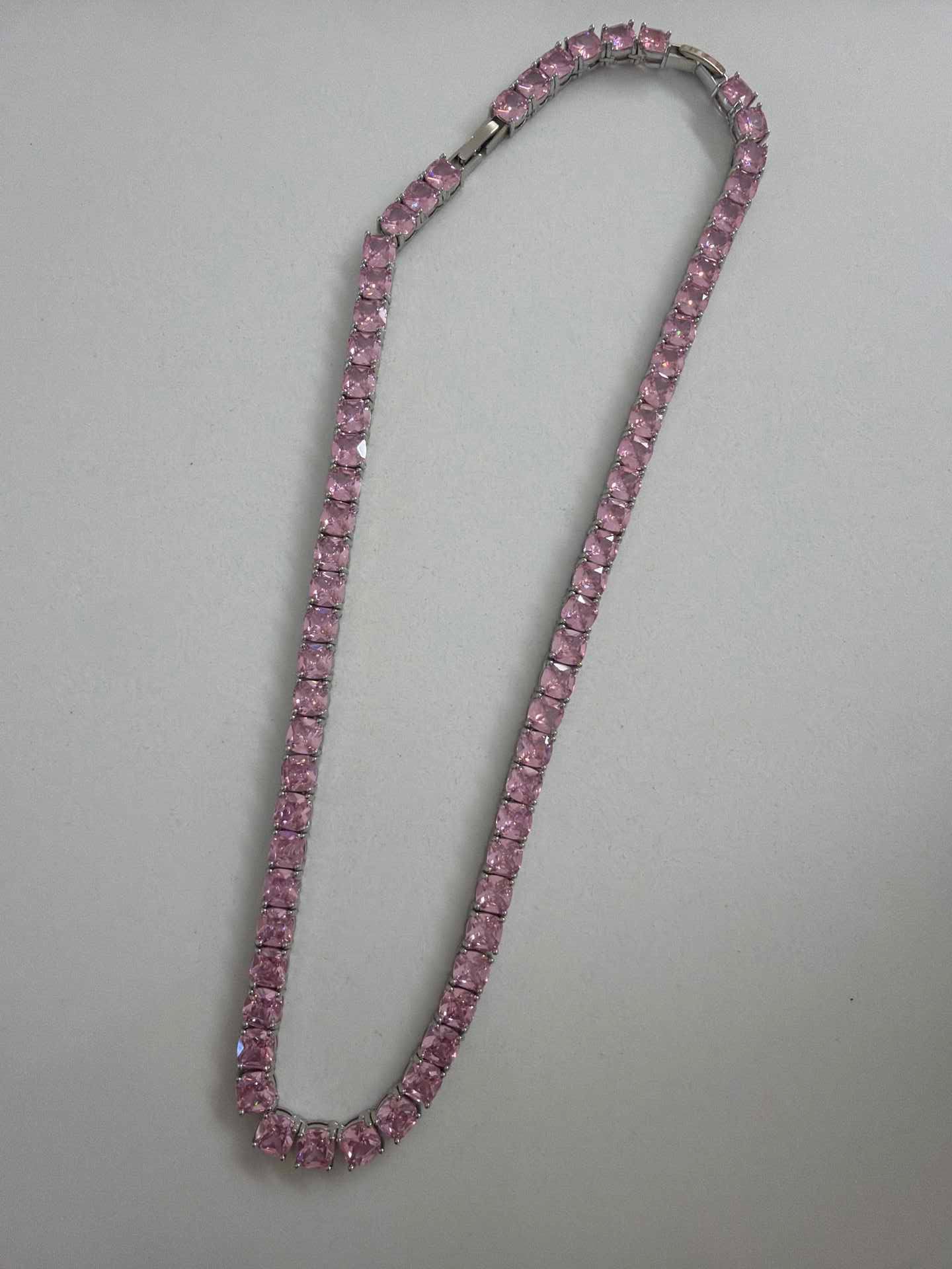 Tennis chain baby pink 8mm cz
