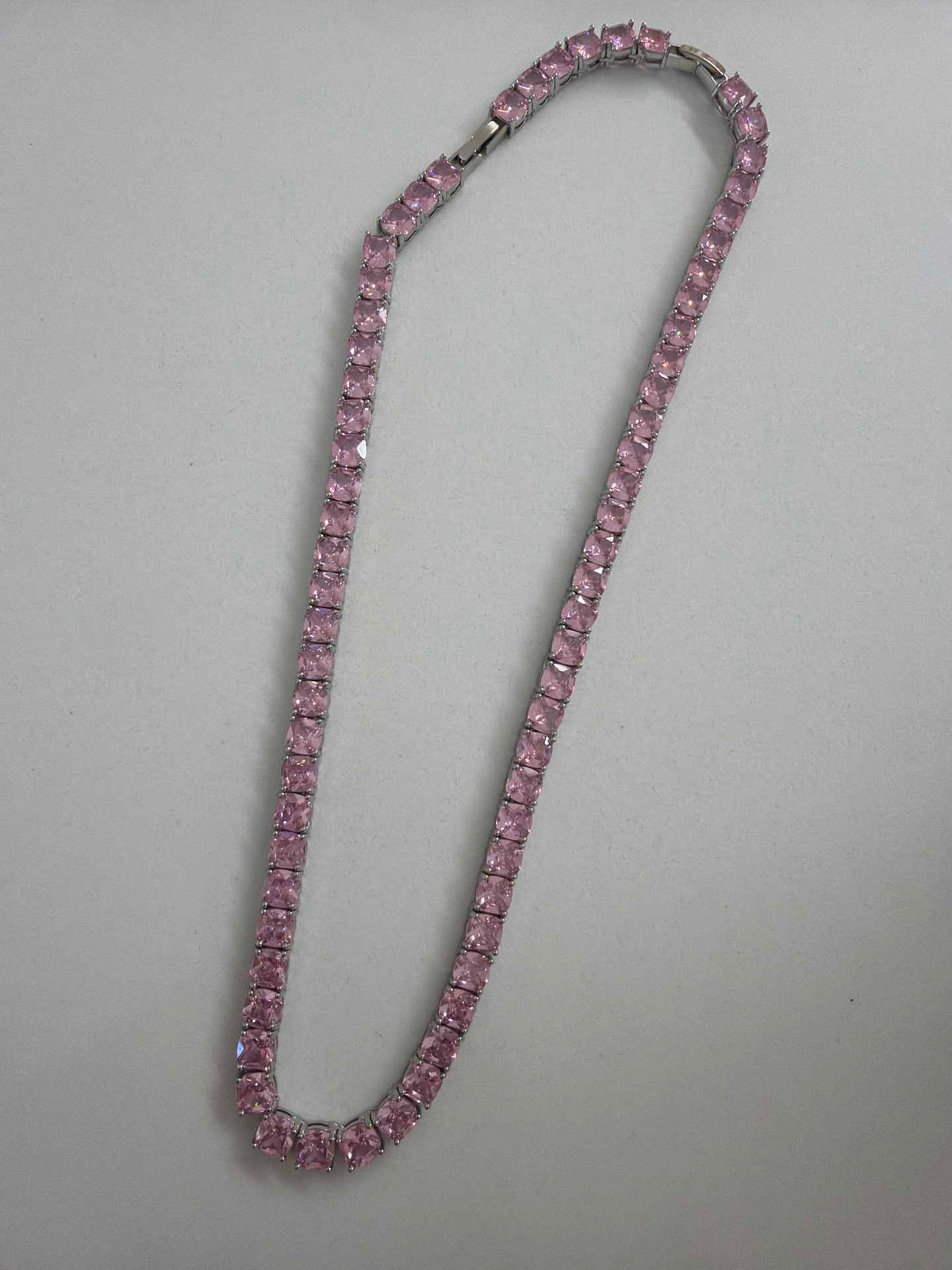 Tennis chain baby pink 8mm cz