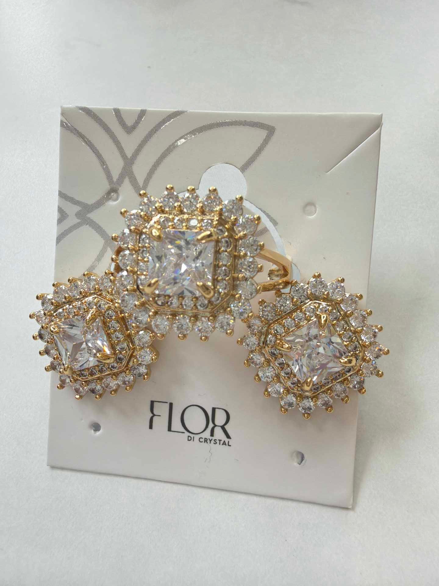 Ring and earing set in cristal cz 18k