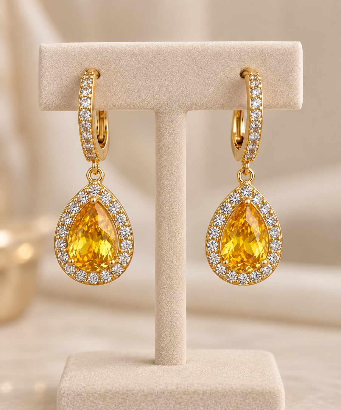 Brinco argola cravejada gota yellow 