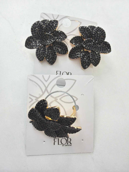 Maxi flower Black pave 18k