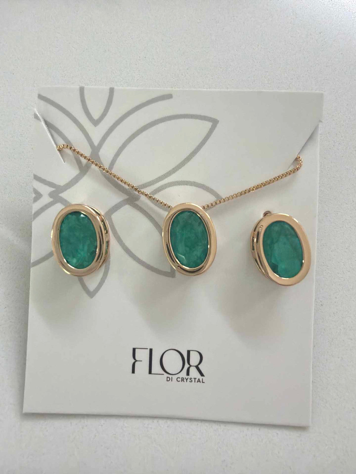 Oval esmeralda  fusion cz pave set 