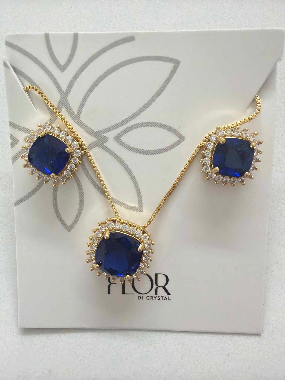 Square Safire cz w/ halo cz pave set 
