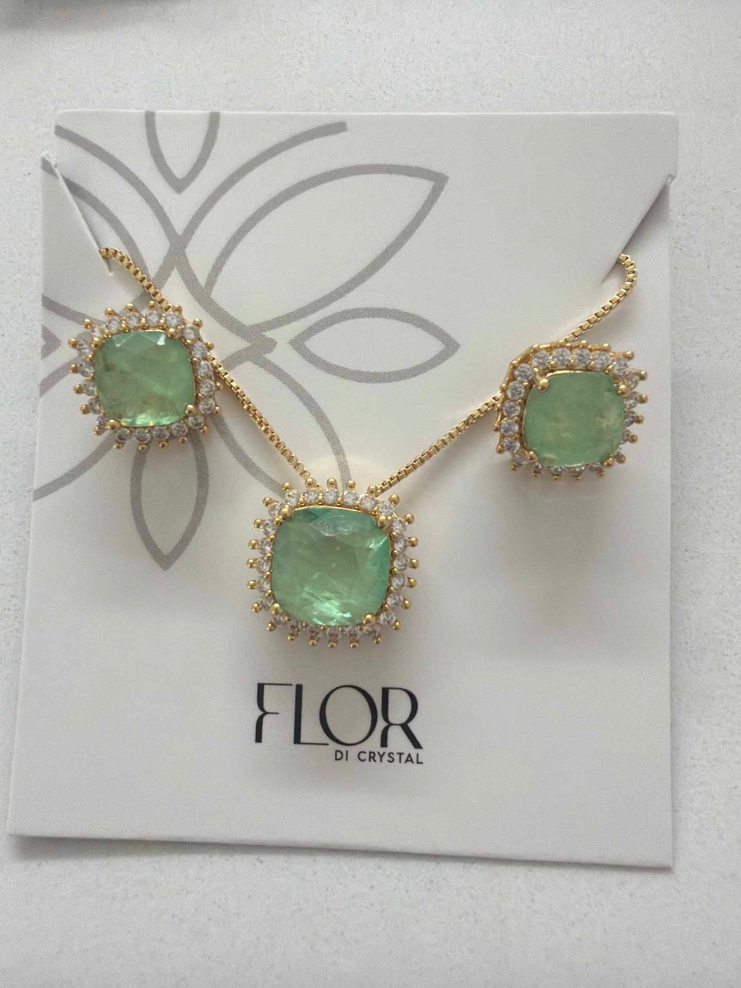 Square e. Colombiana  fusion w/ halo cz pave set 