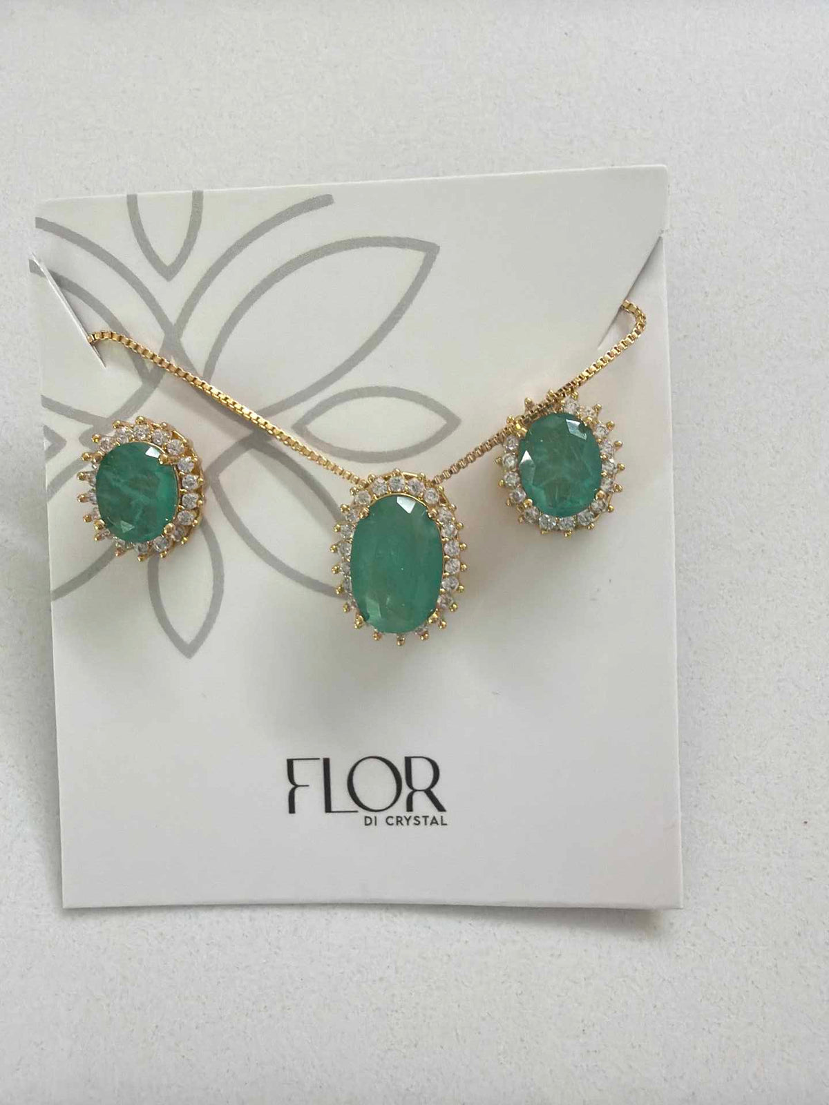 Oval esmeralda fusion w/ halo cz pave set 