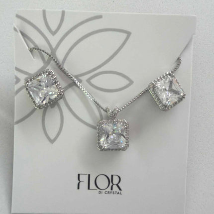 Square cristal Icecut  w/ halo cz pave set 
