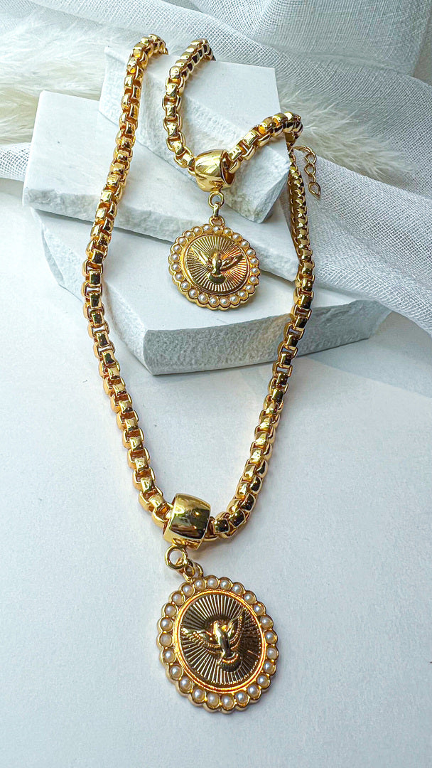 Conjunto Pingente espirito santo cravejado de perolas