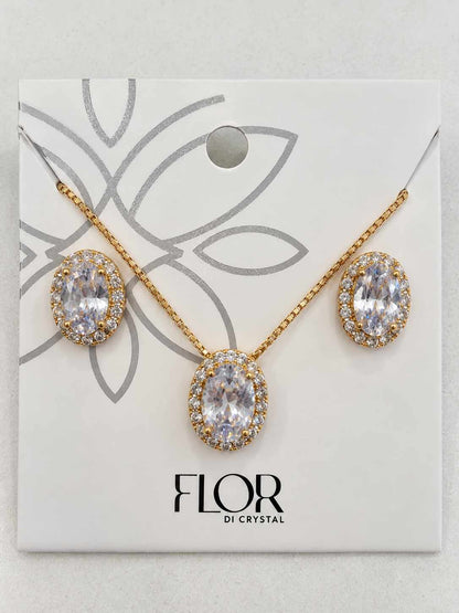 Conjunto oval cristal cravejado