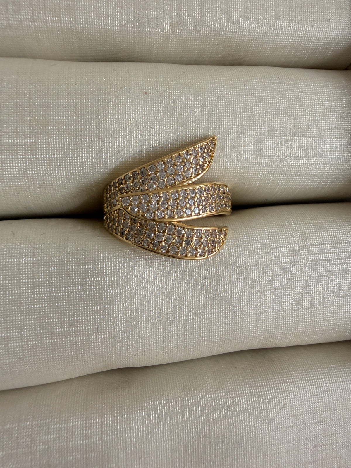 Pave feather ring # 6.5